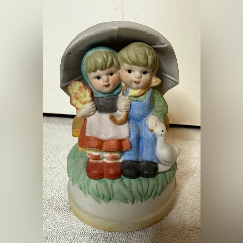 HIMARK Vintage Wind Up Music Box w/ Boy & Girl Plays Rain Drops Keep Falling On